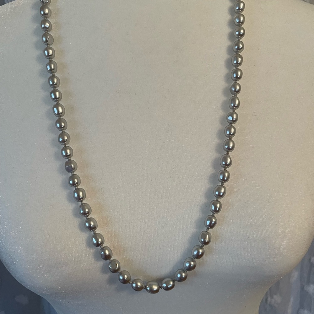 Vintage Gray Faux Pearl Necklace